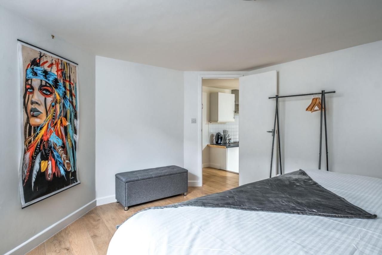 Cosy Flat In Free Parking Area, Next To Bus Stop 브라이턴 외부 사진