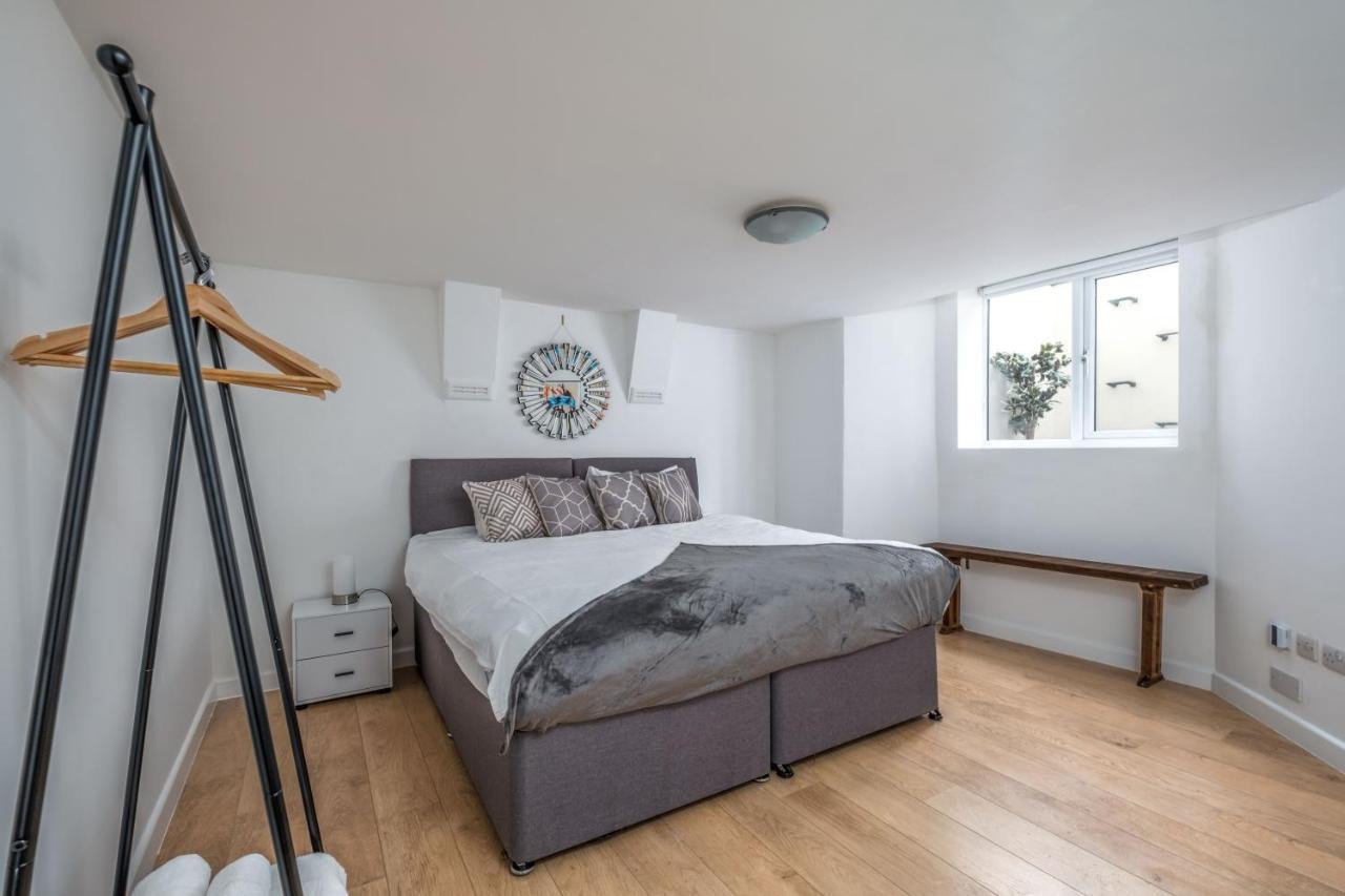 Cosy Flat In Free Parking Area, Next To Bus Stop 브라이턴 외부 사진